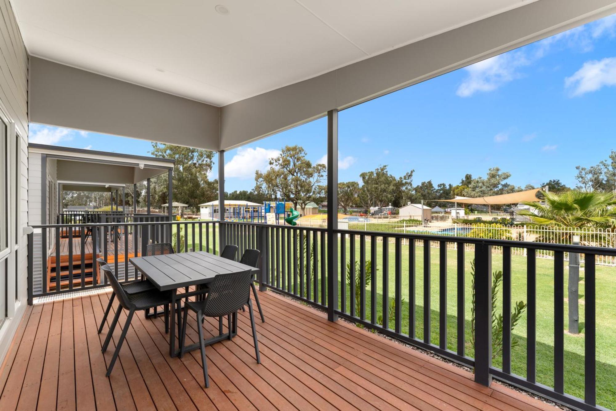 Waikerie Holiday Park Bagian luar foto