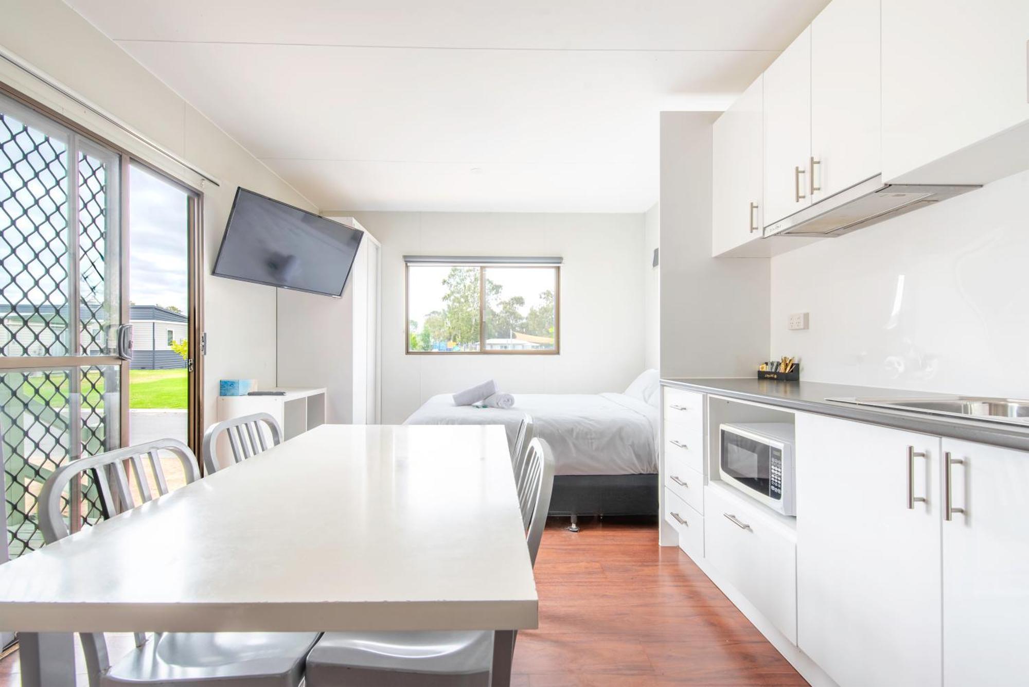 Waikerie Holiday Park Bagian luar foto