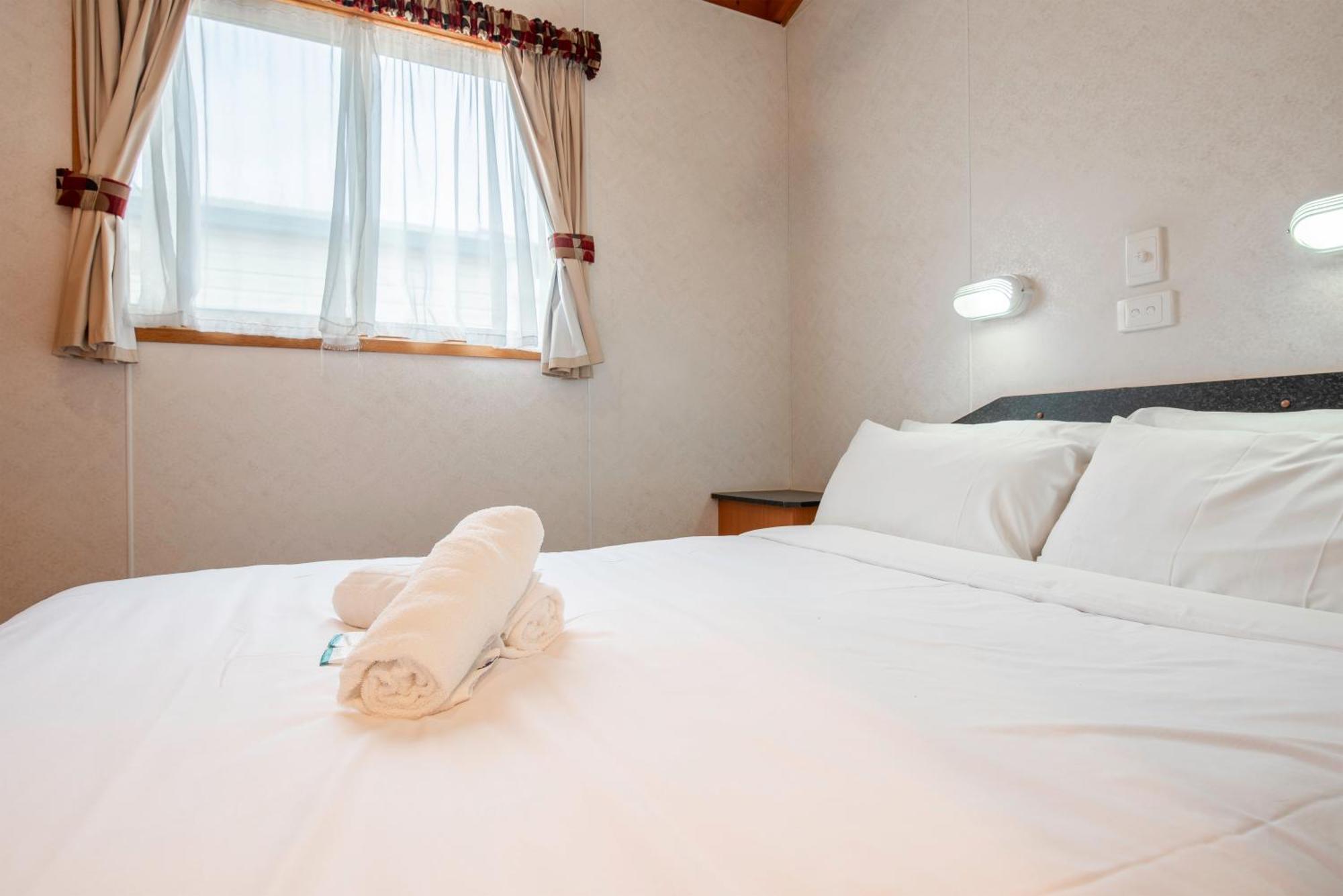Waikerie Holiday Park Bagian luar foto