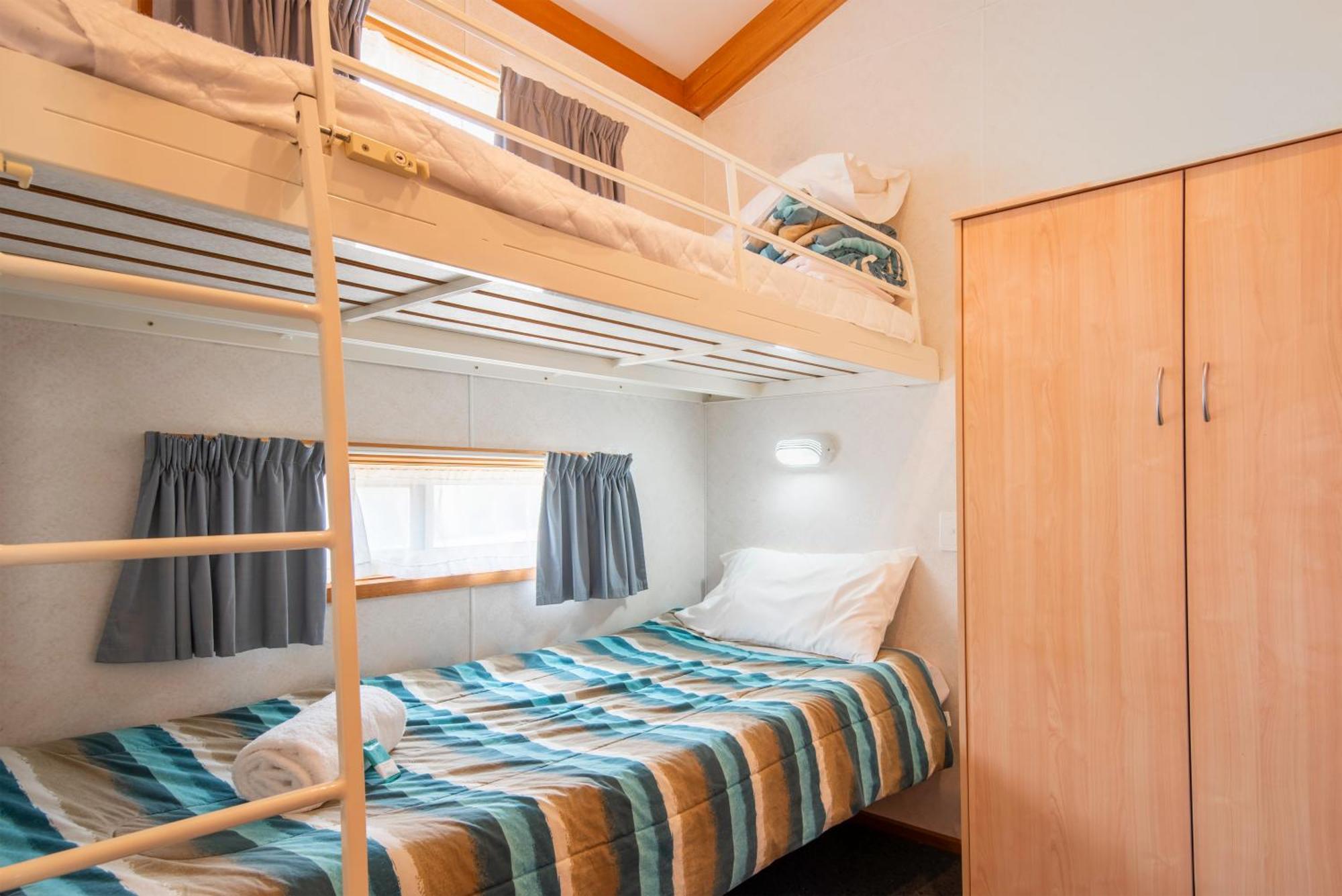 Waikerie Holiday Park Bagian luar foto