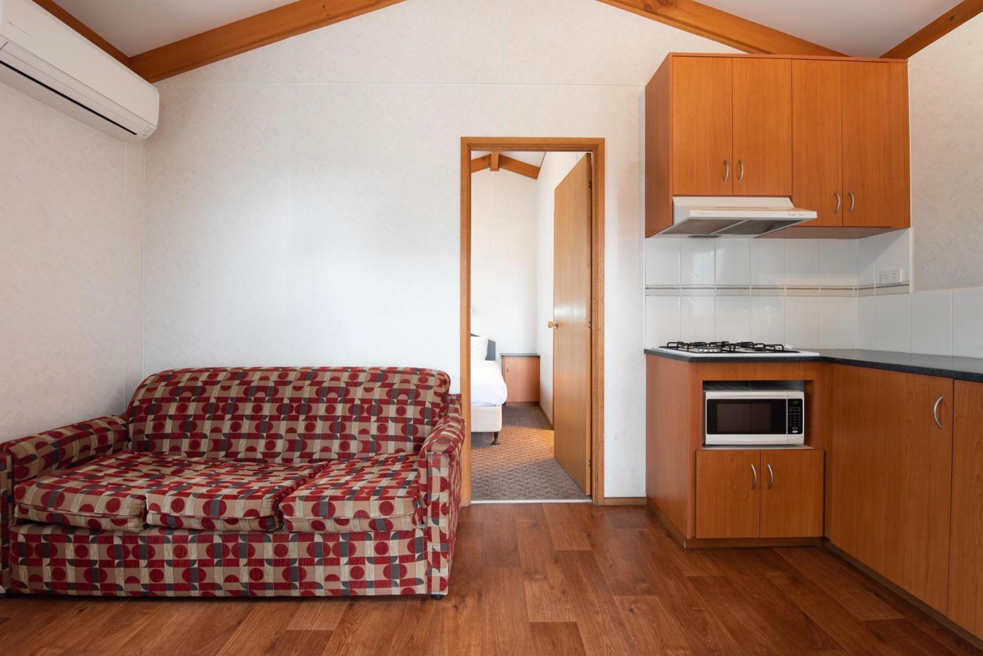 Waikerie Holiday Park Bagian luar foto
